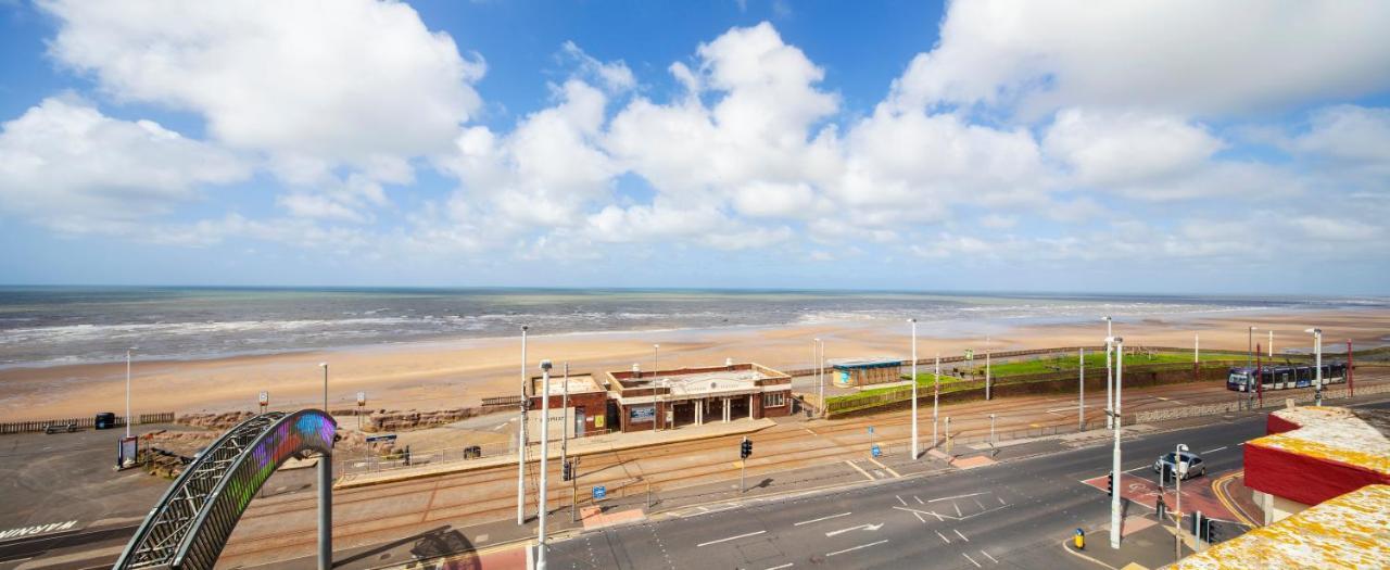 Queens Mansions: The Maisonette Blackpool Exterior photo